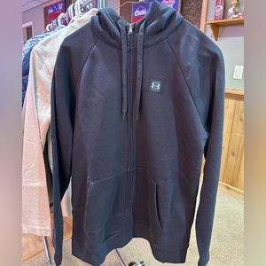 Men’s Under Armour zip up jacket. Size men’s large. Color is black.